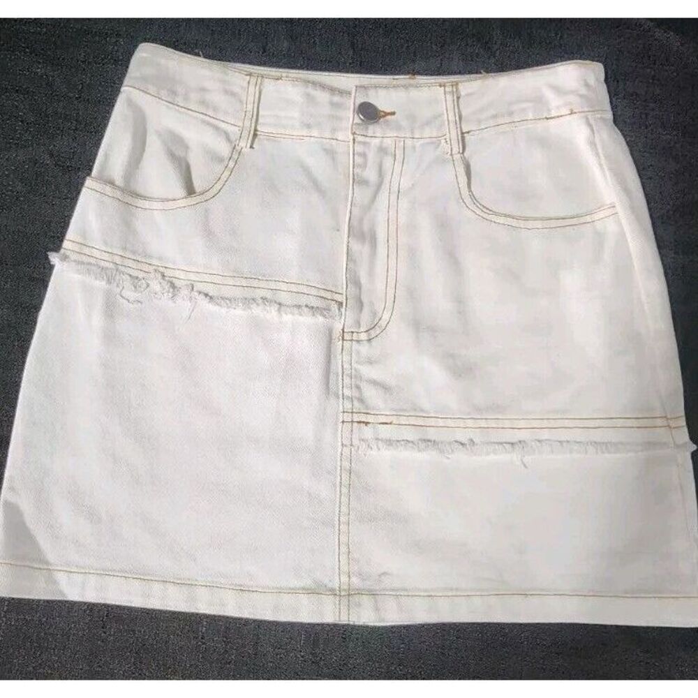 Altar'd State Mini Skirt Small Womans White Jean Raw Hem Detail NEW